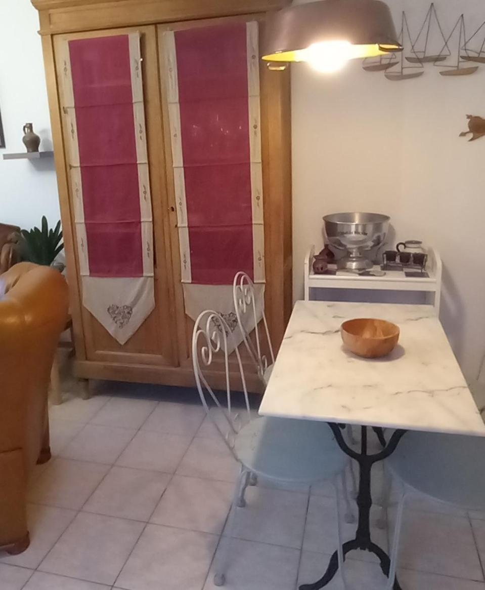 La Petite Maison Saint-Martin-Lez-Tatinghem Exteriör bild
